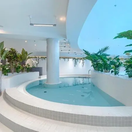 Hanza Tower Center Pool Jacusi Sauna Apartament *