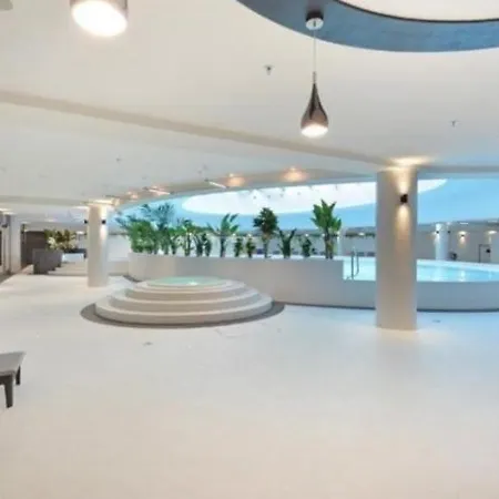 Hanza Tower Center Pool Jacusi Sauna Apartament *
